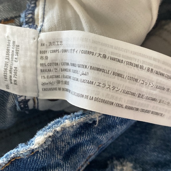 ABERCROMBIE & FITCH The 4” Mom Short High Rise Curve Love Raw Hem Distressed - Picture 5 of 6